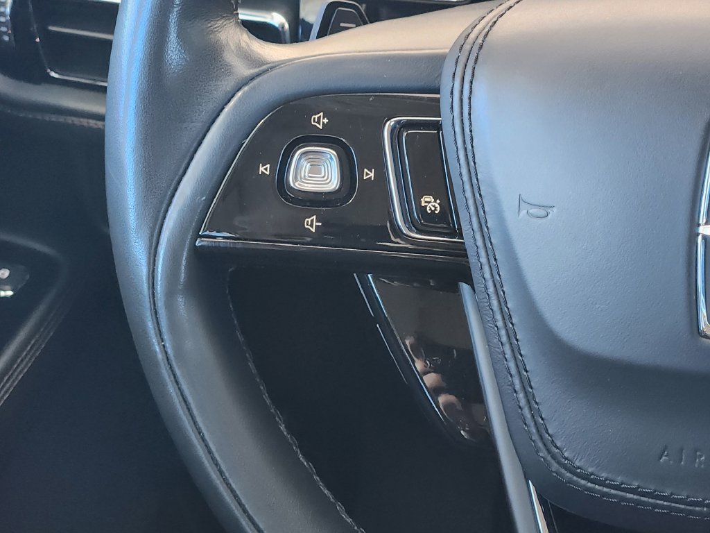 Used 2023 Lincoln Aviator Reserve w/ Equipment Group 201A RWD image 27