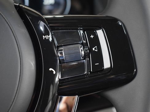 New 2025 Rolls-Royce Spectre w/ Leather Finishing Pack image 27