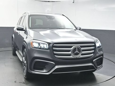 Certified 2026 Mercedes-Benz GLS 450 4MATIC image 3