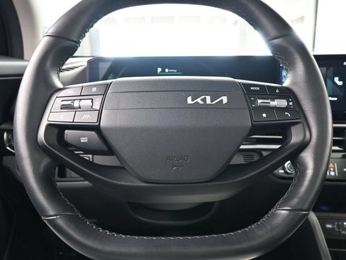Used 2026 Kia Sportage EX w/ EX Panorama Roof Package FWD image 30