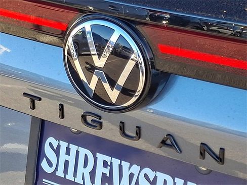 New 2026 Volkswagen Tiguan SE R-Line image 12