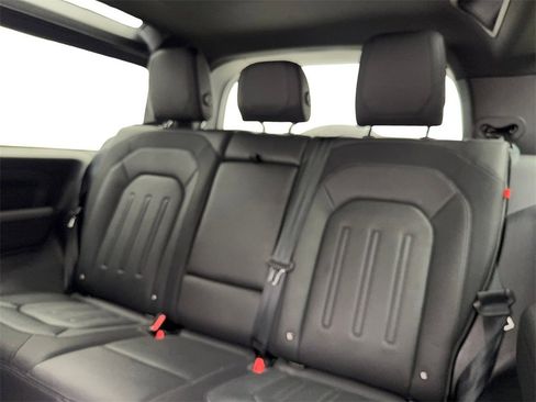 Used 2021 Land Rover Defender 90 X-Dynamic S image 34