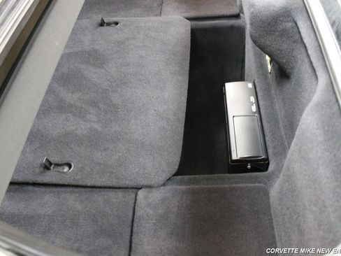 Used 2003 Chevrolet Corvette w/ Preferred Equipment Group1 image 39