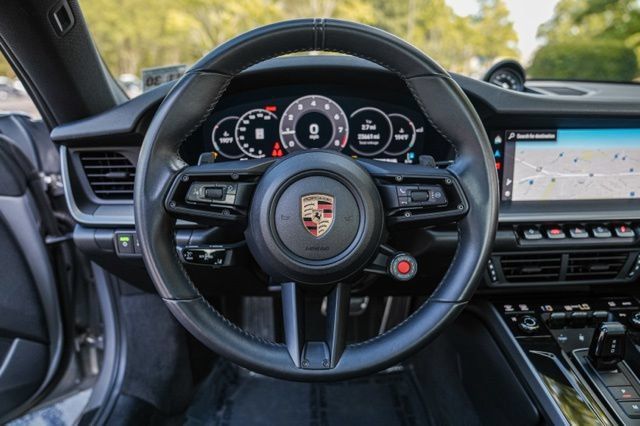 Used 2025 Porsche 911 Carrera RWD image 24