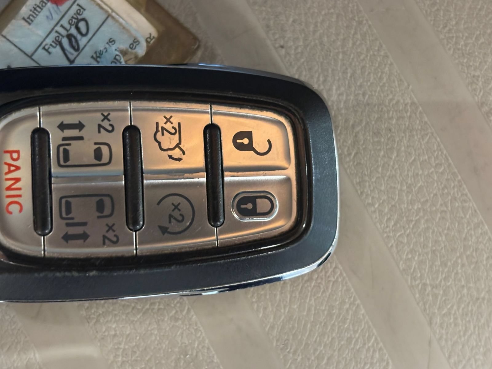 Used 2023 Chrysler Pacifica Touring-L FWD image 27