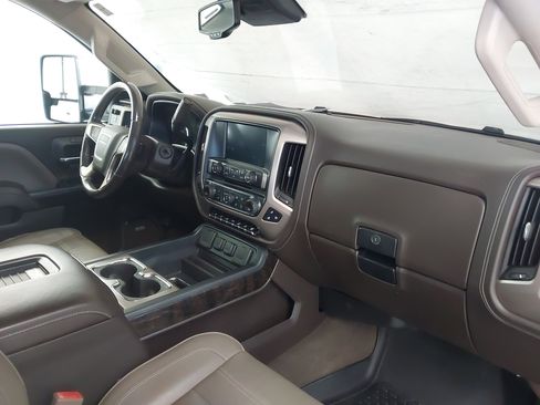 Used 2016 GMC Sierra 2500 Denali w/ Duramax Plus Package image 29