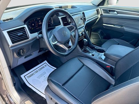 Used 2023 Volkswagen Atlas SE w/ Black Wheel Package image 26