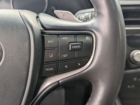 Certified 2022 Lexus ES 350 w/ Premium Package image 23