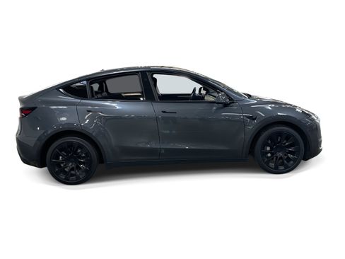 Used 2023 Tesla Model Y Long Range AWD/4WD image 7