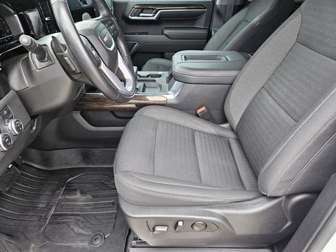 Used 2022 GMC Sierra 1500 Elevation w/ LPO, Elevation Black Package RWD image 11