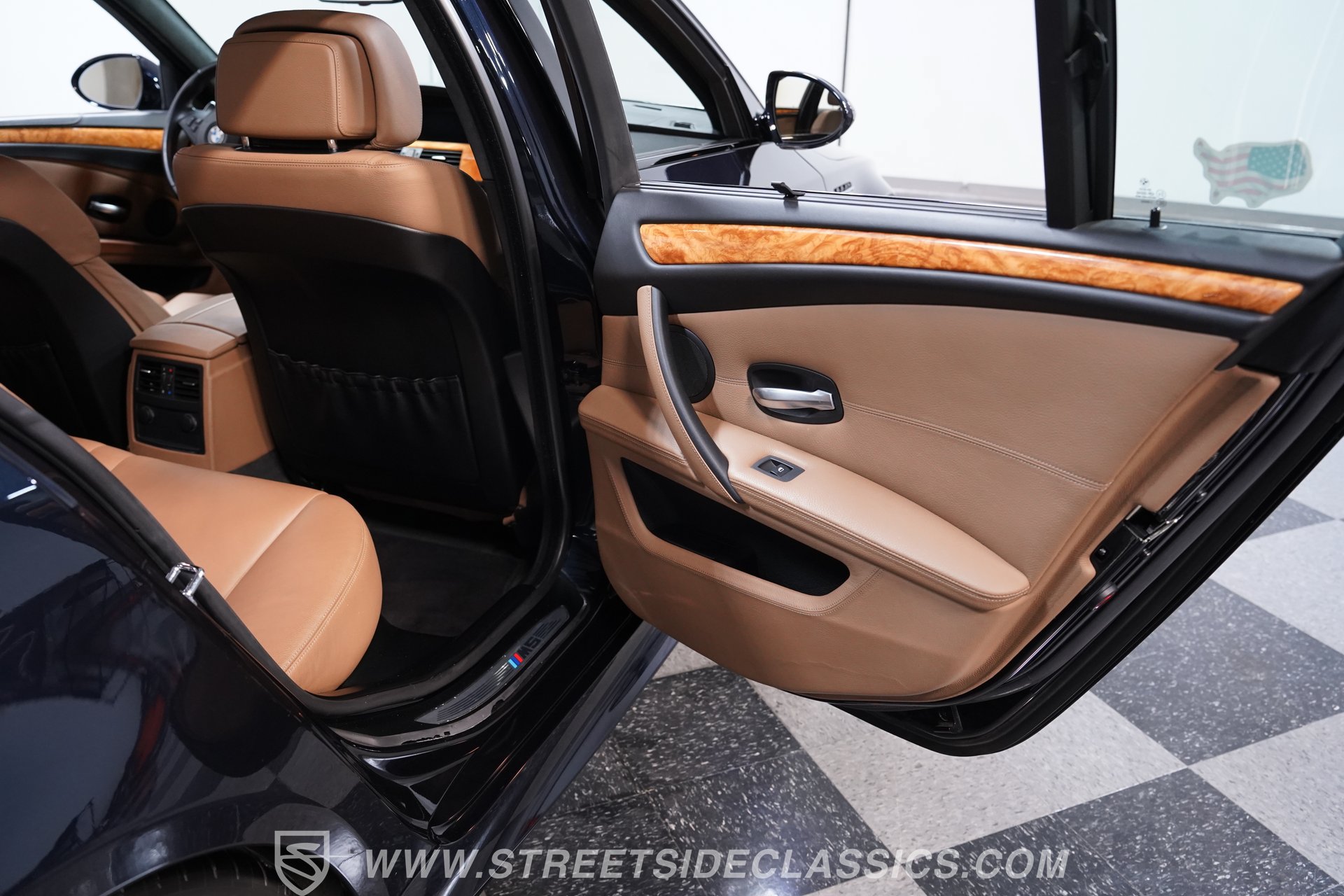 Used 2010 BMW M5 RWD image 38
