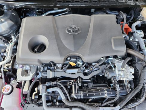 Used 2025 Toyota Camry SE w/ Convenience Package FWD image 26