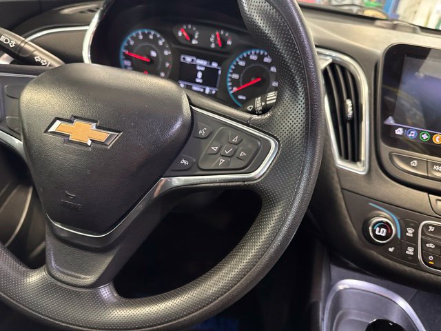 Used 2020 Chevrolet Malibu LT FWD image 20