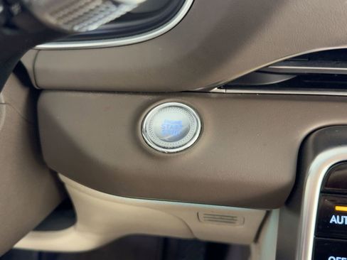 Used 2021 Genesis GV80 3.5T w/ Advanced Package 06 image 25