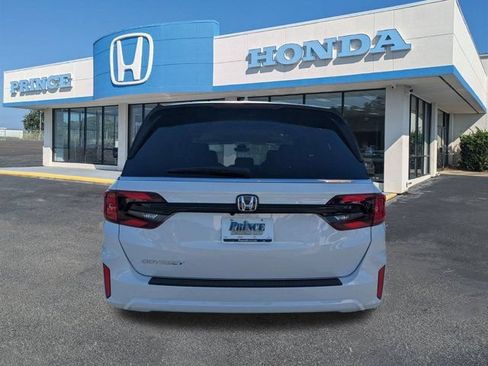 New 2026 Honda Odyssey EX-L image 5