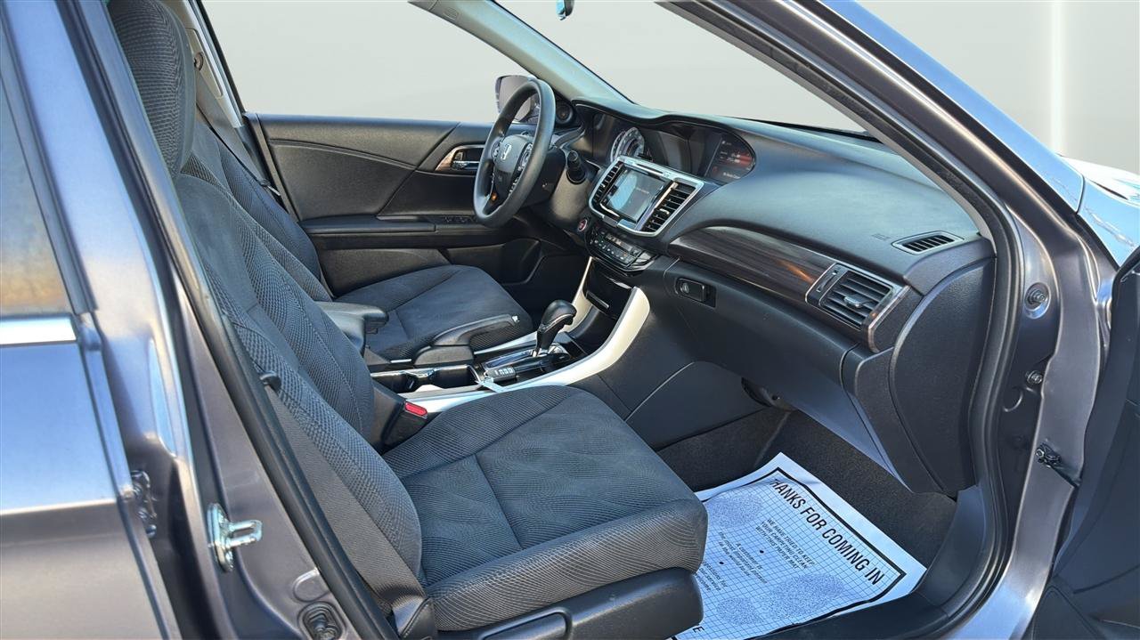 Used 2016 Honda Accord EX image 15