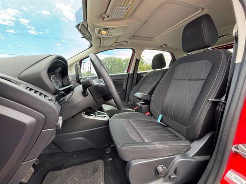 Used 2020 Ford EcoSport SE w/ SE Convenience Package FWD image 6