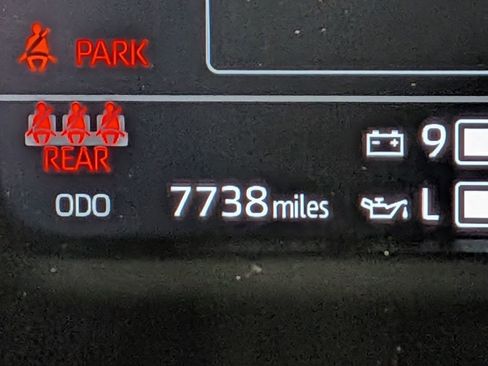 Used 2025 Toyota Tundra Limited image 25