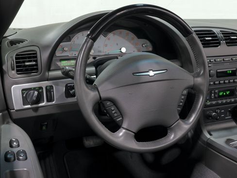 Used 2002 Ford Thunderbird image 74