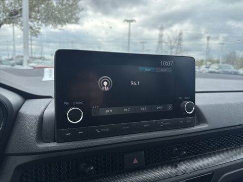 Used 2025 Honda CR-V LX image 26