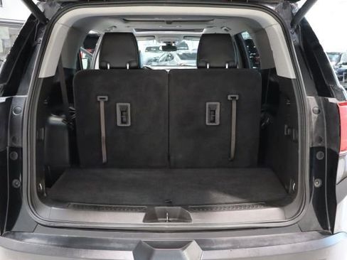 Used 2018 GMC Acadia SLT image 45