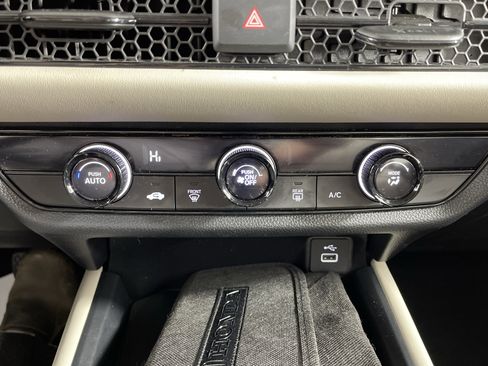 Used 2024 Honda HR-V LX image 23