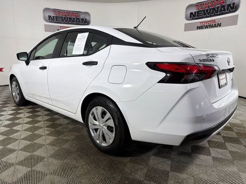 Used 2024 Nissan Versa S FWD image 5