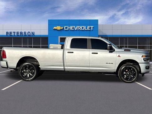 Used 2026 RAM 3500 Big Horn AWD/4WD image 3