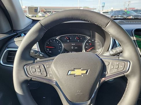 Used 2024 Chevrolet Equinox LT AWD/4WD image 12