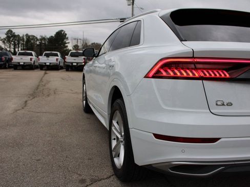 Used 2019 Audi Q8 Premium image 29