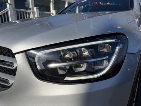 Used 2020 Mercedes-Benz GLC 300 4MATIC image 15