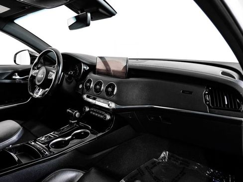 Used 2022 Kia Stinger GT-Line w/ Sun & Sound Package image 12