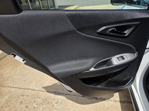 Used 2025 Chevrolet Malibu LT FWD image 23