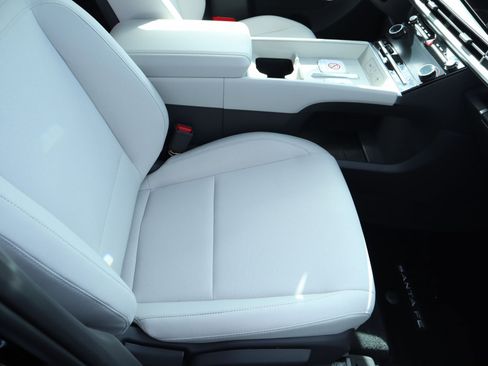 New 2026 Hyundai Santa Fe SE FWD image 18