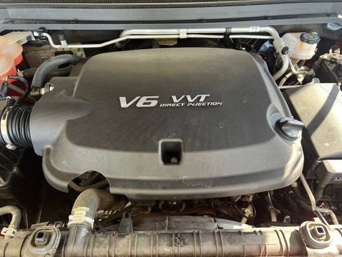 Used 2018 Chevrolet Colorado Z71 image 7