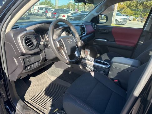 Used 2023 Toyota Tacoma SR5 image 8