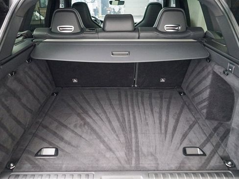 Used 2022 Land Rover Range Rover Sport SVR image 33
