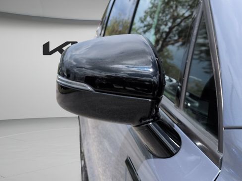 Certified 2023 Kia Sorento S FWD image 14