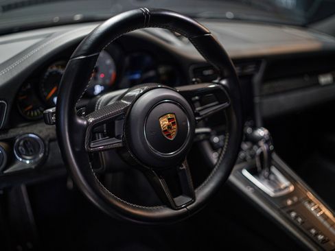 Used 2018 Porsche 911 GT2 RS image 9