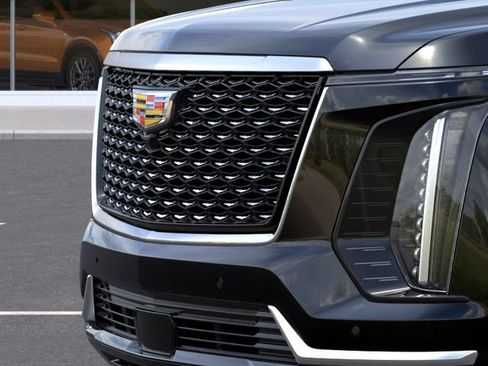 New 2026 Cadillac Escalade Luxury AWD/4WD image 13