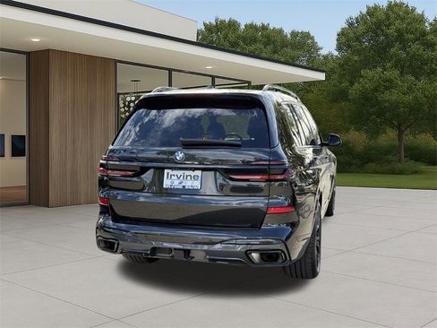 Certified 2024 BMW X7 xDrive40i w/ M Sport Package image 9