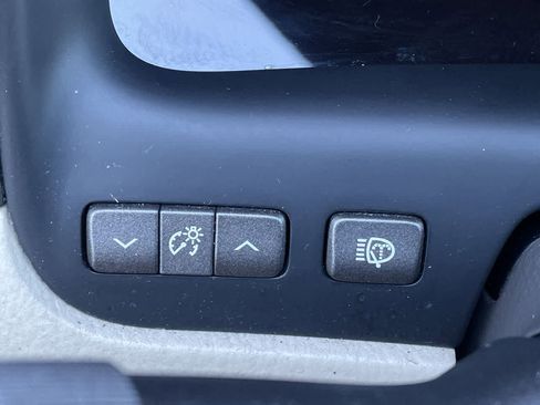 Used 2012 Lexus LS 460 image 29