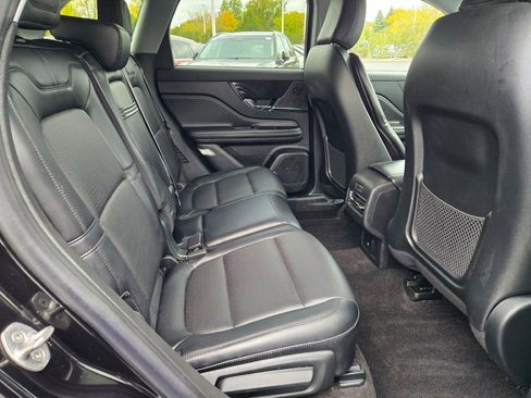 Certified 2022 Lincoln Corsair AWD w/ Equipment Group 101A image 8