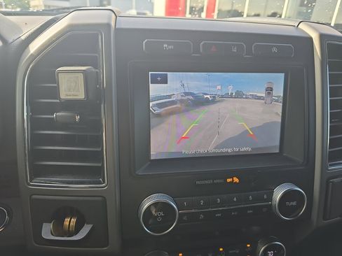 Used 2021 Ford Expedition XLT RWD image 11