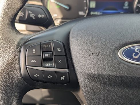 Used 2021 Ford Escape SE w/ SE Sport Appearance Package image 26