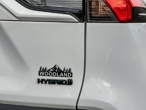 Used 2023 Toyota RAV4 AWD Hybrid image 27