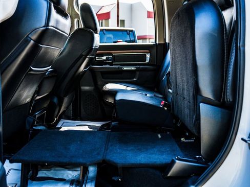 Used 2018 RAM 2500 Laramie AWD/4WD image 30
