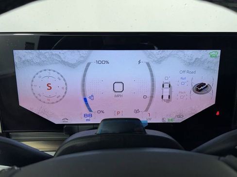 Used 2025 GMC Hummer EV 3X w/ LPO, Sport Package image 11