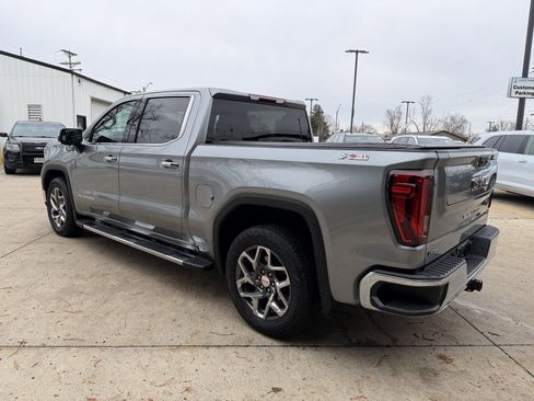 Used 2023 GMC Sierra 1500 SLT w/ SLT Premium Package image 29