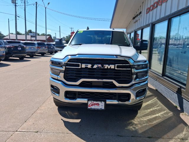 Used 2025 RAM 2500 Big Horn AWD/4WD image 24